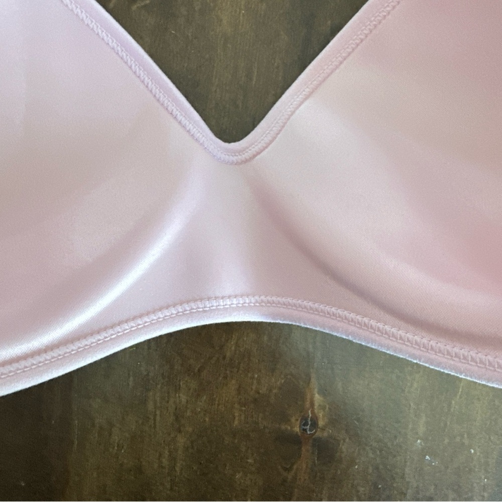 Rene Rofe Bra 36DD Pink Wireless Comfy Sexy Lingerie Smoothing Everyday Soft ๐ - Picture 5 of 5